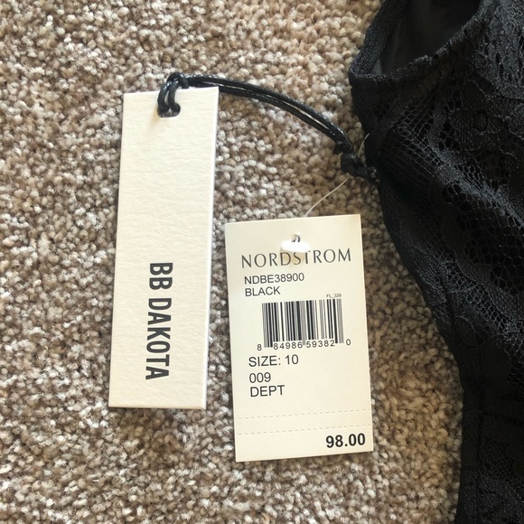 NWT BB Dakota Rihanna lace fit and flare dress - Picture 14 of 16